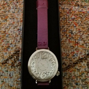 AVON Crunch Time Watch Purple
